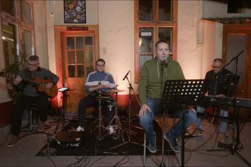 FankaDeli - Fújd el a felhőket (NKA online koncert)